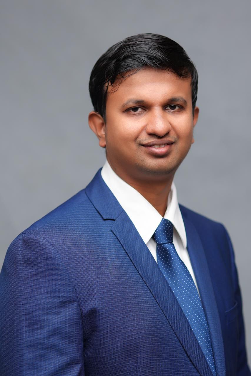 Dr. Daniel Ravikumar